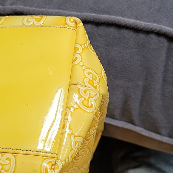 Gucci Vintage Yellow Patent leather tote – EUC - Picture 9 of 11